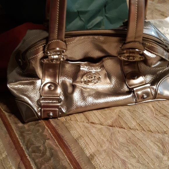 Silver pocketbook with soft gold lining. - Picture 2 of 2